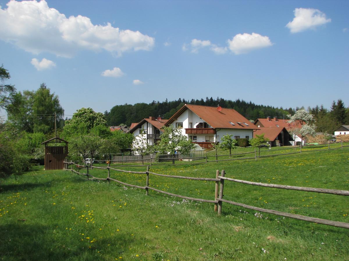 Waldbrunn  Gasthaus Und Ferienwohnungen Zum Engel מראה חיצוני תמונה