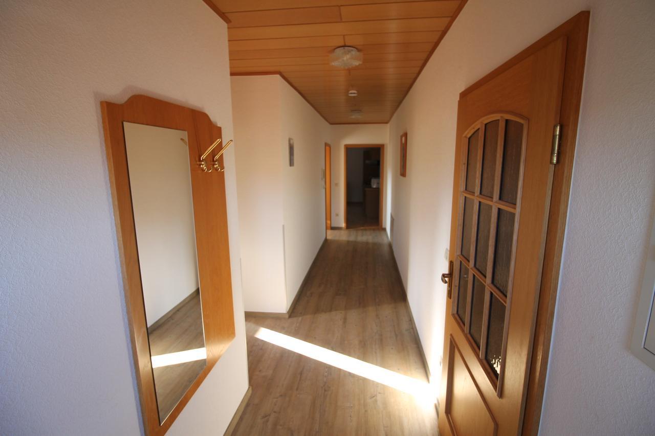 Waldbrunn  Gasthaus Und Ferienwohnungen Zum Engel חדר תמונה